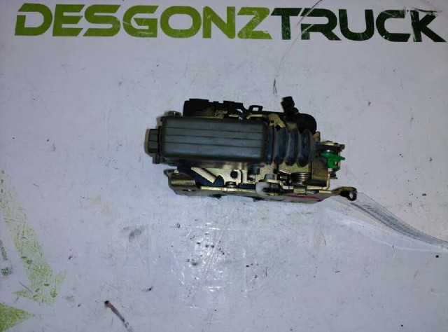 8250300QAC NISSAN Замок двери боковой сдвижной правой купить в Павлоград