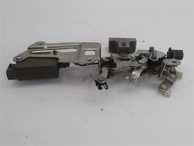 8250300QAC NISSAN Замок двери боковой сдвижной правой купить в Харьков