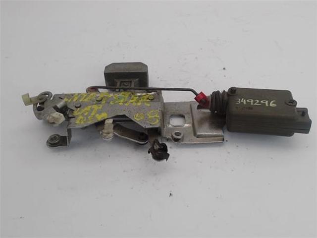 NISSAN 8250300QAC Замок двери боковой сдвижной правой в наличии Винница