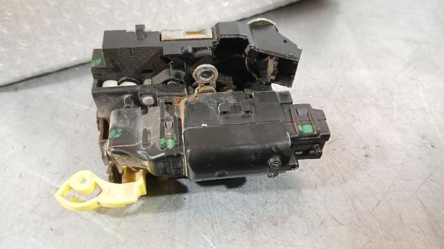 825030283R RENAULT Замок двери задней левой купить в Чернигов
