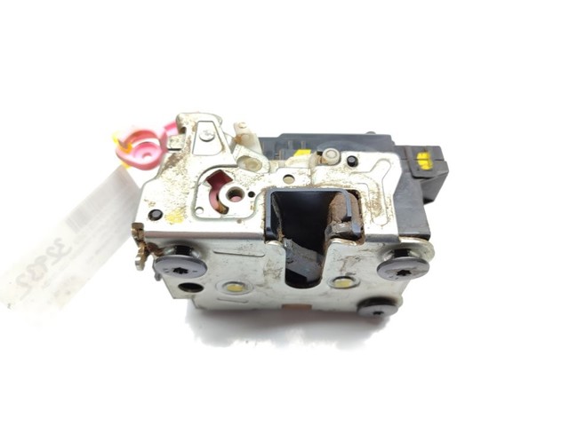 825031894R RENAULT Замок двери задней левой купить в Ужгород
