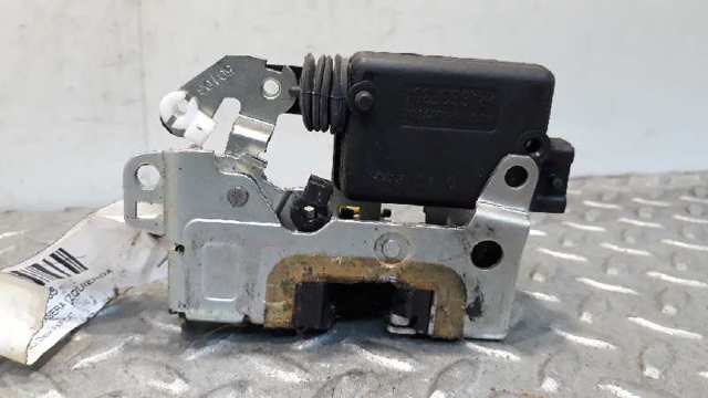 825031894R RENAULT Замок двери задней левой купить в Ирпень