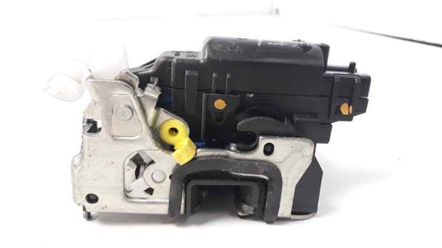 825032860R RENAULT Замок двери задней левой купить в Хмельницкий