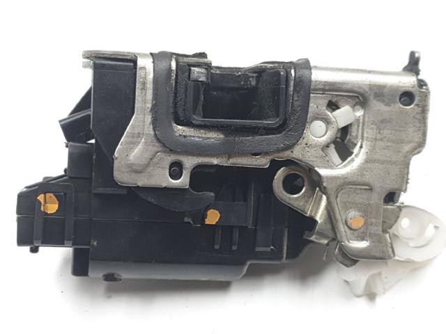 825032860R RENAULT Замок двери задней левой купить в Сумы