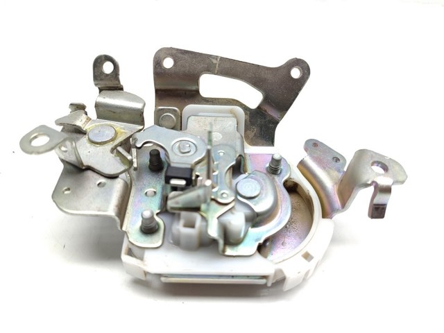 825086753R RENAULT Замок двери задней левой купить в Днепр