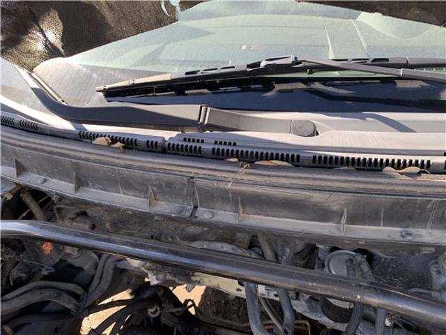 Braço de limpa-pára-brisas do pára-brisas 8250A172 MITSUBISHI