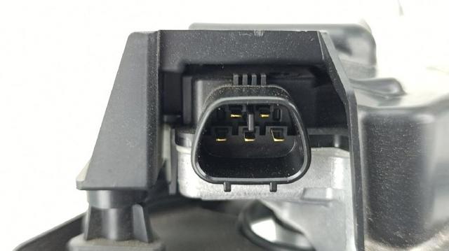 MITSUBISHI 8250B085 Мотор дворников в наличии Украина