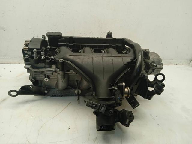 VOLVO 8252347 Головка блока цилиндров (ГБЦ) в наличии Чернигов