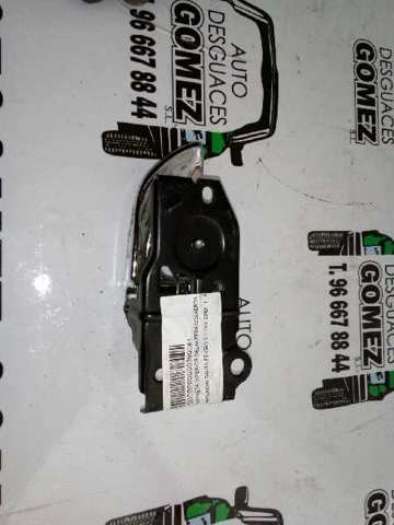 HYUNDAI 8261026010 Ручка двери передней внутренняя левая в наличии Украина