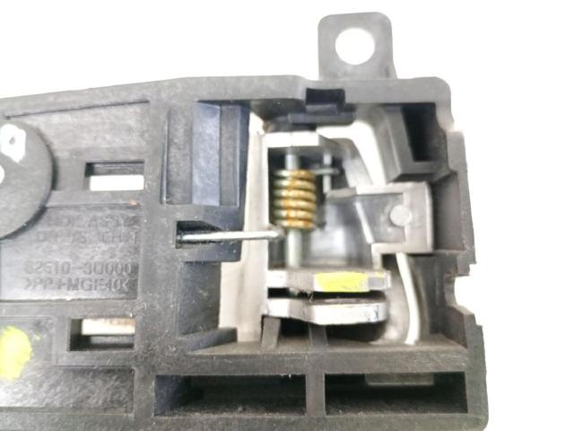 HYUNDAI 826103U000 Ручка двери левой внутренняя передняя/задняя в наличии Запорожье