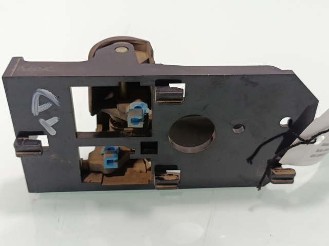 HYUNDAI 82623LD000 Ручка двери задней внутренняя правая в наличии Ирпень