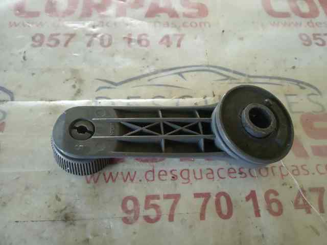 HYUNDAI 8263022001 Ручка подъема стекла двери задней в наличии Украина