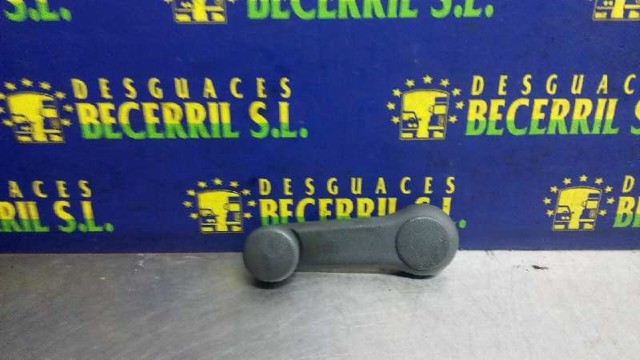 HYUNDAI 8263022001 Ручка подъема стекла двери задней в наличии Винница