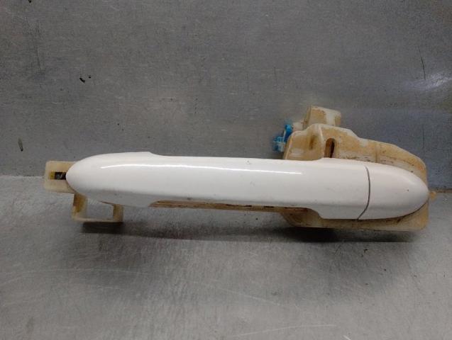 HYUNDAI 826551W000 Держатель наружной ручки двери передней левой в наличии Каменское