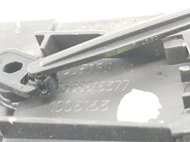 8265CQ PEUGEOT Решетка вентиляции салона на "торпедо" купить в Тернополь