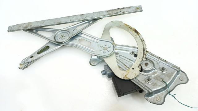 Mecanismo de acionamento de vidro da porta traseira direita 827208148R RENAULT