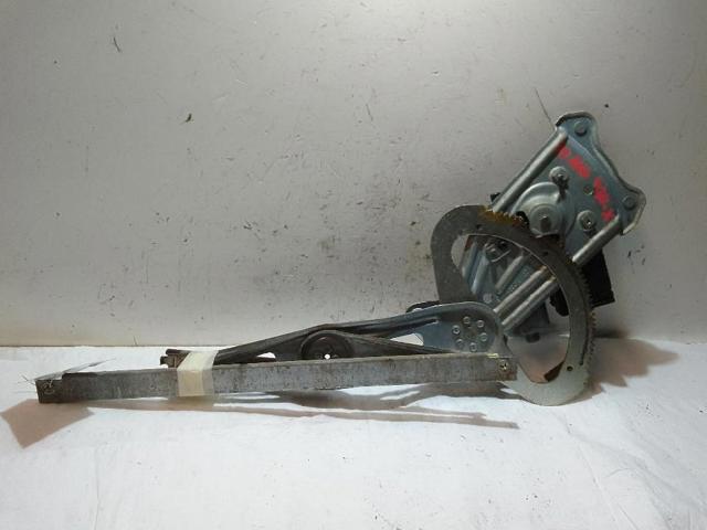 Mecanismo de acionamento de vidro da porta traseira direita 827208148R RENAULT