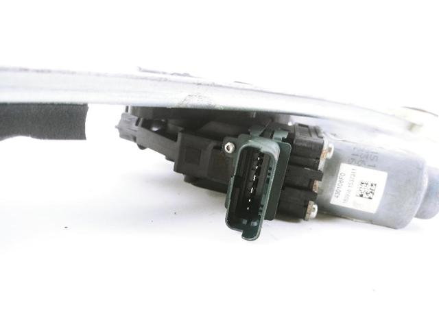 827219072R RENAULT Мотор стеклоподъемника двери задней левой купить в Каменское