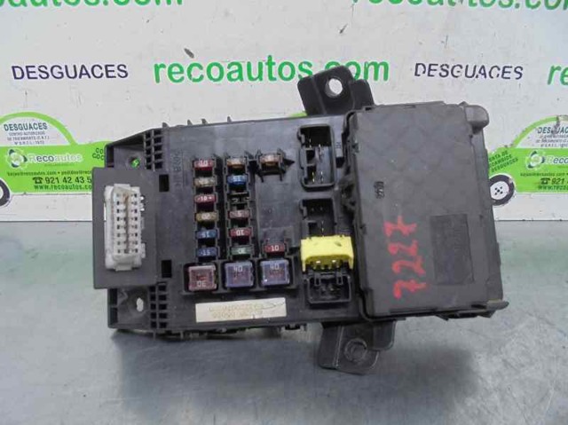 Unidade de dispositivos de segurança 8273005020 Toyota