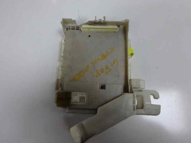 TOYOTA 8273047450A в наличии Павлоград