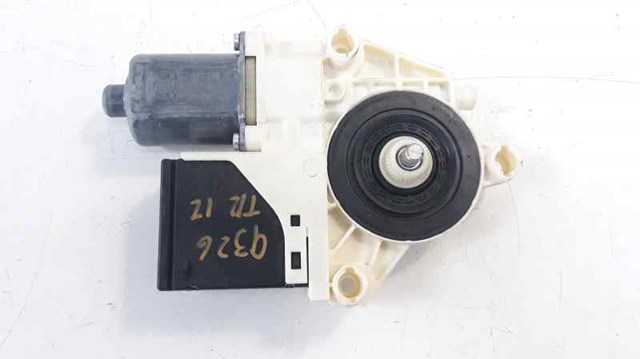 Motor regulador do vidro traseiro esquerdo para Renault Megane III Fastback 1.5 DCI (BZ09, BZ0D) K9K732 827310185R