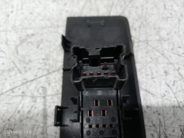 NISSAN 829604X60A в наличии Ужгород