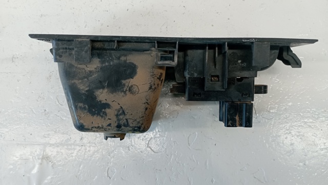 82960EB360 NISSAN купить в Сумы