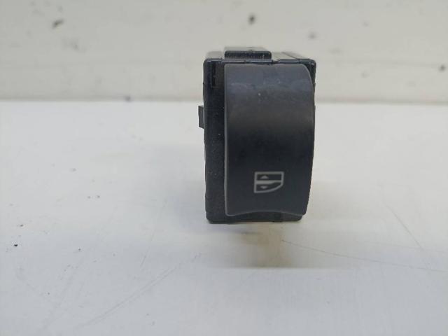 RENAULT 82961JY00A в наличии Черновцы