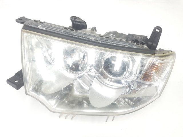 Luz esquerda 8301A877 Mitsubishi