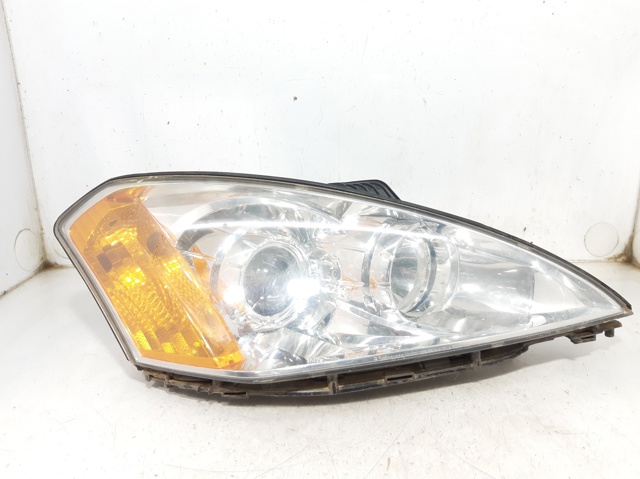 Luz direita 8310208B14 Ssang Yong