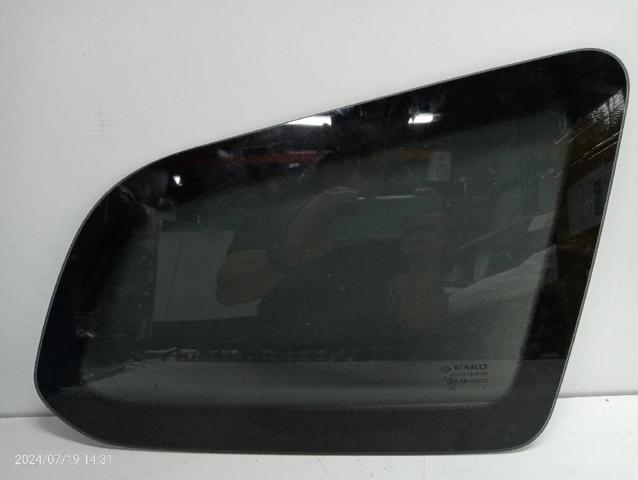 833064642R RENAULT Стекло кузова (багажного отсека) правое купить в Винница