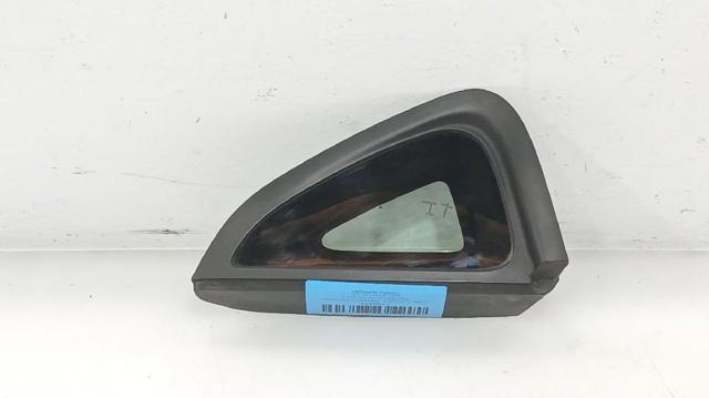 RENAULT 833070172R Стекло кузова (багажного отсека) левое в наличии Житомир