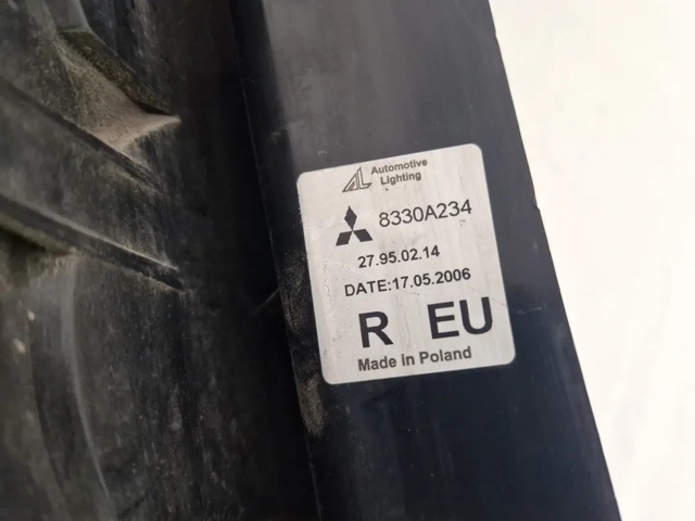 8330A328 MITSUBISHI Фонарь задний правый купить в Чернигов