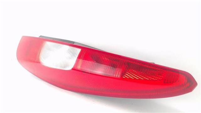8330A328 MITSUBISHI Фонарь задний правый купить в Запорожье