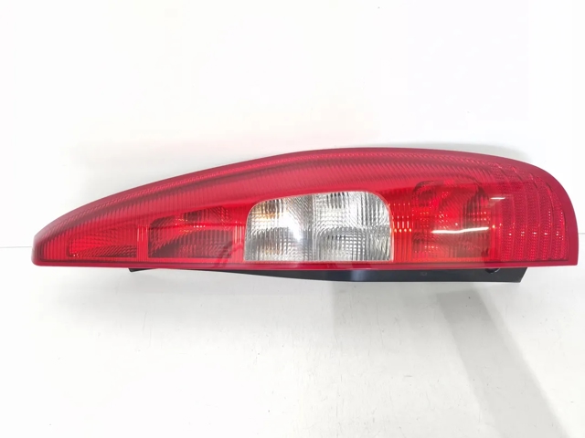 8330A328 MITSUBISHI Фонарь задний правый купить в Сумы