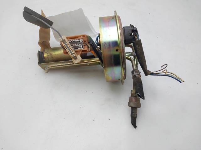 Sensor do nível de combustível no tanque Toyota Corolla E11
