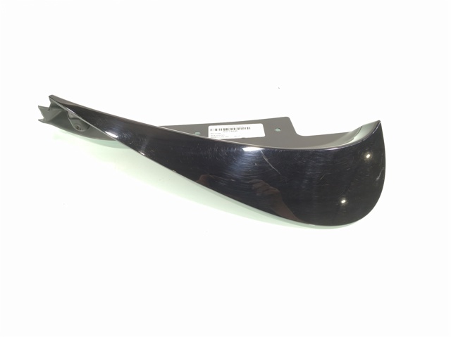 833300753R RENAULT Молдинг крыла заднего правого купить в Тернополь
