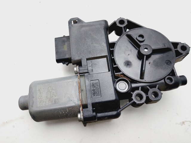 Motor de acionamento de vidro da porta traseira esquerda 834503J000 Hyundai/Kia