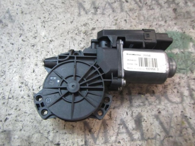 HYUNDAI 834601H010 Мотор стеклоподъемника двери задней правой в наличии Тернополь
