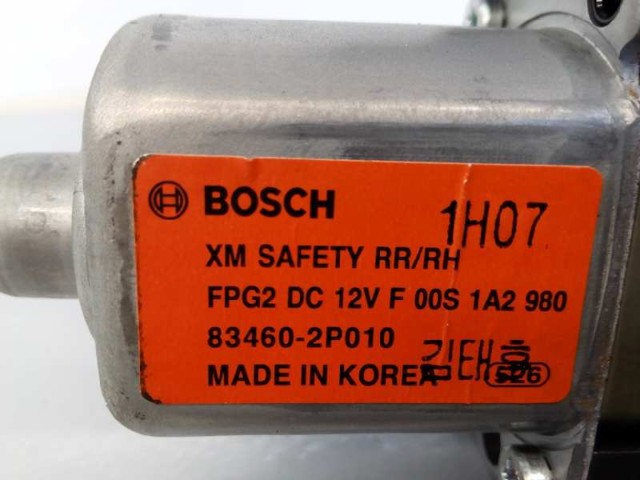 HYUNDAI 834602P010 Мотор стеклоподъемника двери задней правой в наличии Ужгород