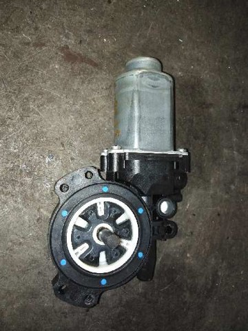 HYUNDAI 834603K001 Мотор стеклоподъемника двери задней правой в наличии Киев