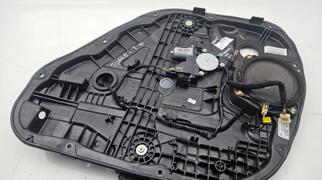 83460A4010 HYUNDAI Мотор стеклоподъемника двери задней правой купить в Запорожье