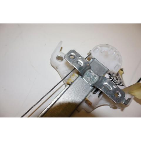 SUZUKI 8353064P00 в наличии Ирпень