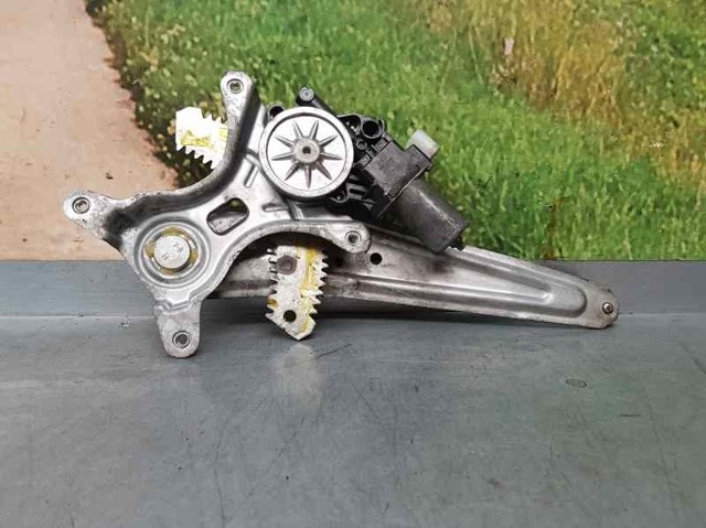 8356061M00 SUZUKI Мотор стеклоподъемника двери передней правой купить в Тернополь