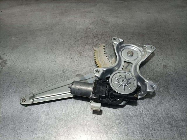 8356061M00 SUZUKI Мотор стеклоподъемника двери передней правой купить в Полтава