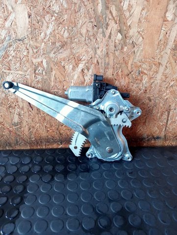 8356063J01 SUZUKI купить в Сумы