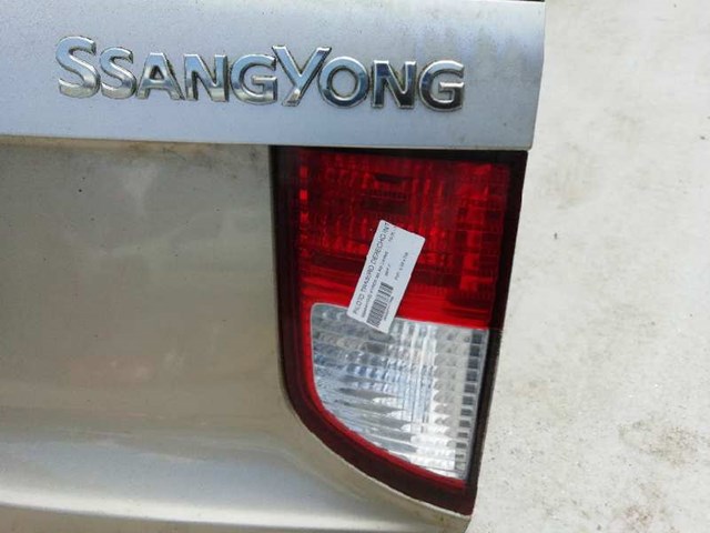 Lanterna traseira direita interna 8360409150 Ssang Yong