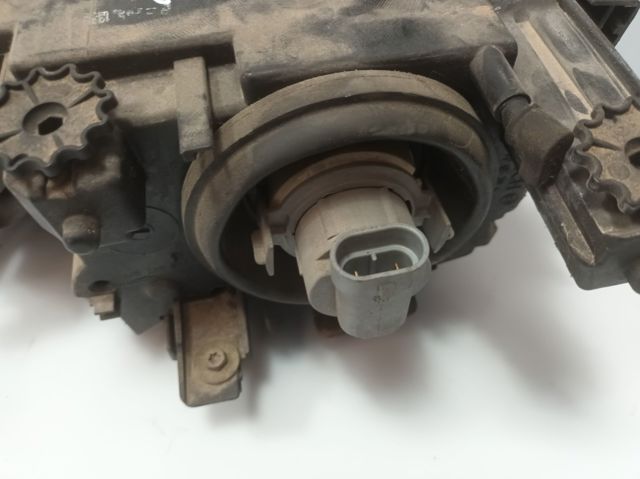8361948 BMW Правая фара купить в Киев