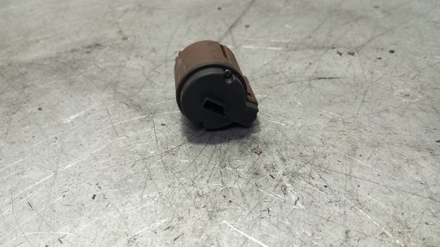 8363684 BMW Кнопка включения противотуманных фар задних купить в Сумы