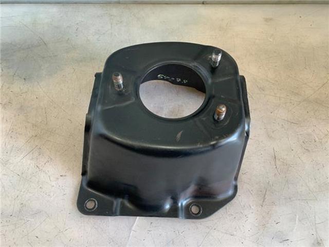 SUZUKI 8396165D00 Кронштейн запасного колеса в наличии Черкассы